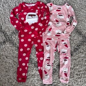 Carter’s Christmas Pajamas girls size 5T set of two Santa pjs